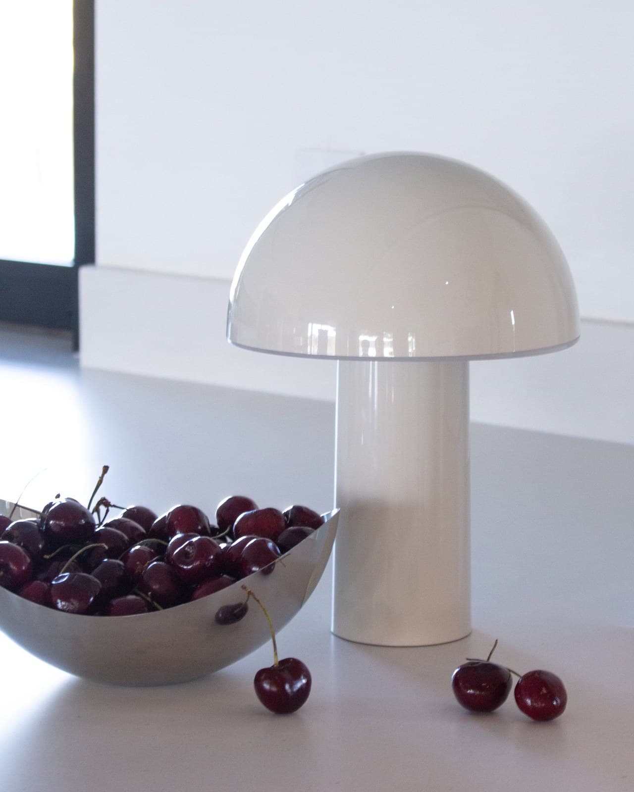 Celia Cordless Mushroom Lamp (Cream)